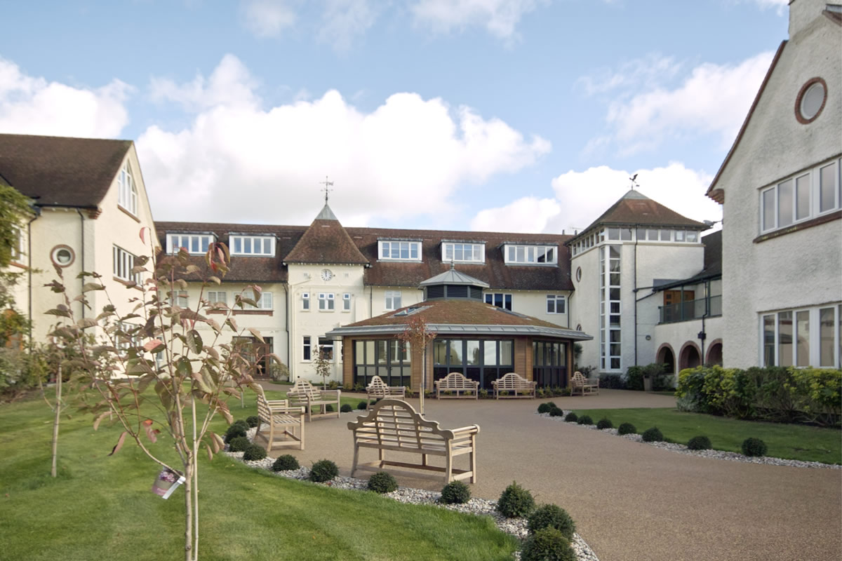 Edgar Taylor | Pipers Corner School Science Laboratory, Great Kingshill, Buckinghamshire